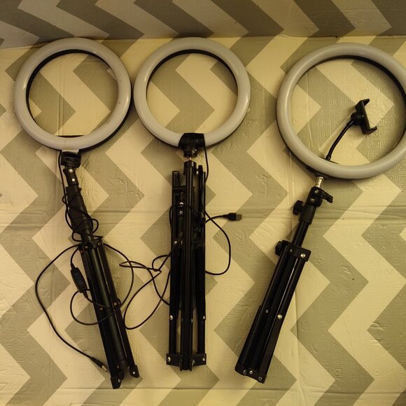 3 Ring Light with Tripod Stand LED Circle Lights Vlog Phone Holder - Picture 1 of 5
